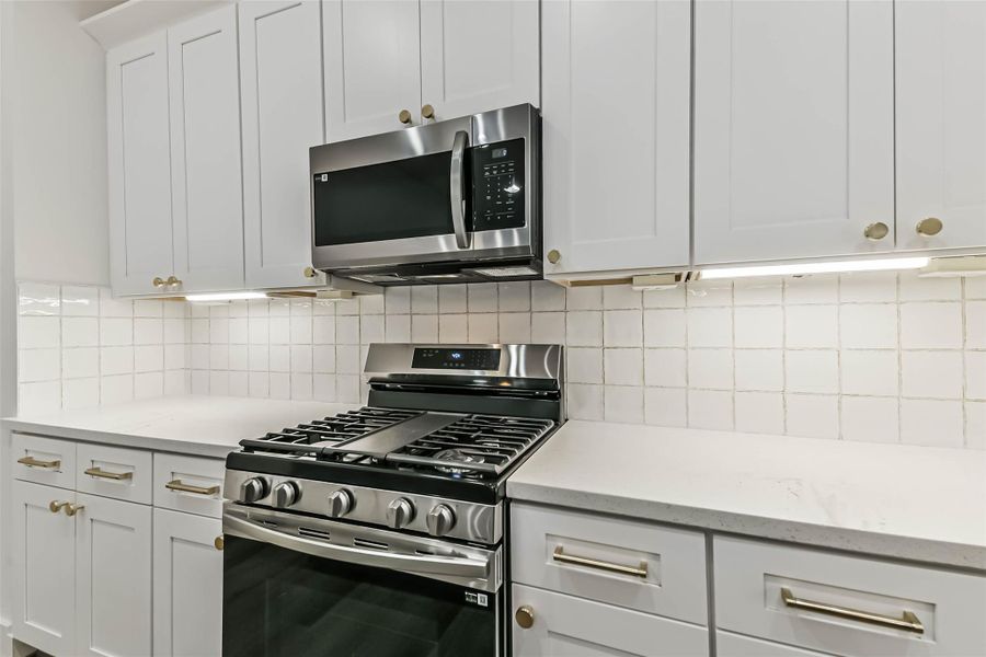 Furnished interior view inside a new home in , Houston (Image 10).