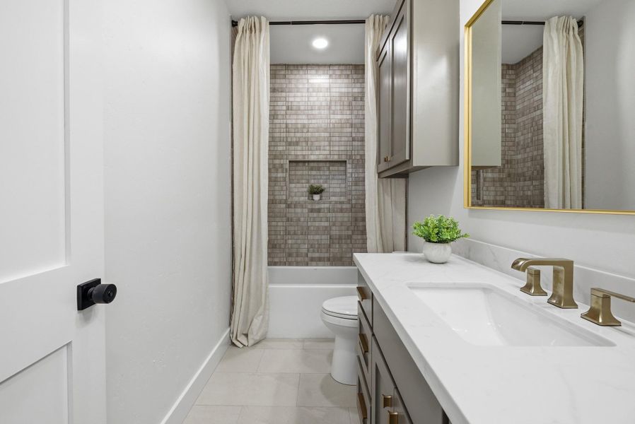 Furnished interior view inside a new home in , Bryan (Image 26).