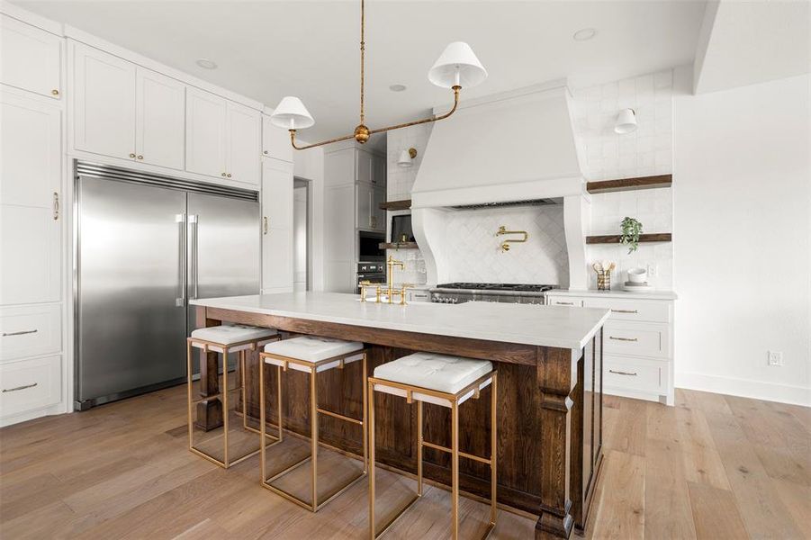 Furnished interior view inside a new home in , Waxahachie (Image 31).