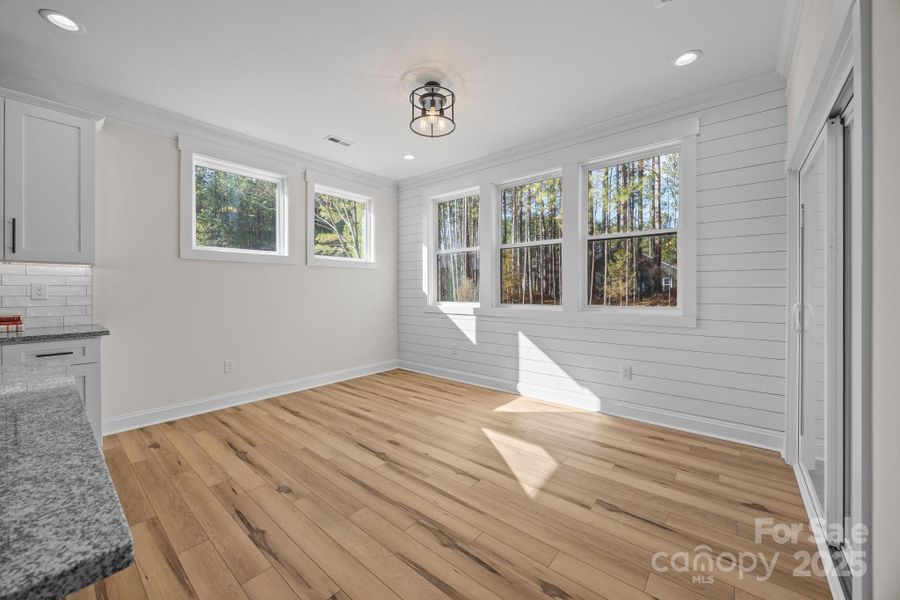 Spacious, unfurnished interior of a new home in , Salisbury (Image 32).