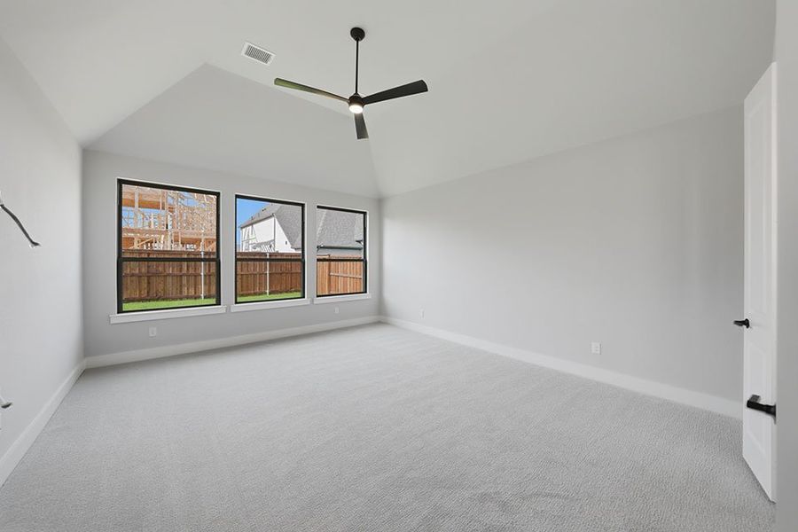 Spacious, unfurnished interior of a new home in The Homestead - 62', Rockwall (Image 30).