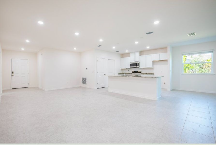 Spacious, unfurnished interior of a new home in Cape Coral, Cape Coral (Image 7). Spacious, unfurnished interior of a new home in Cape Coral, Cape Coral (Image 7).