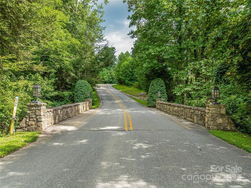 Natural landscape and outdoor views near  in Arden (Image 11).