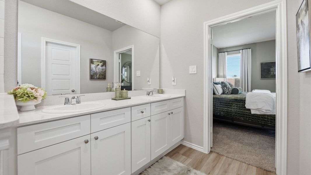 Furnished interior view inside a new home in Trails of Elizabeth Creek, Fort Worth (Image 24).