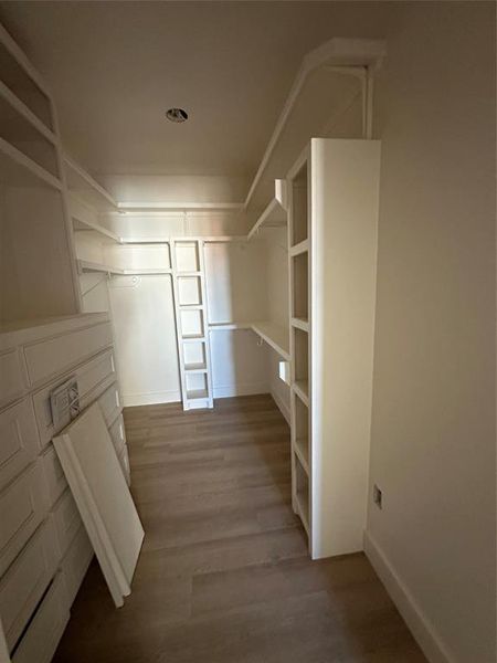 Spacious, unfurnished interior of a new home in , Abilene (Image 11).