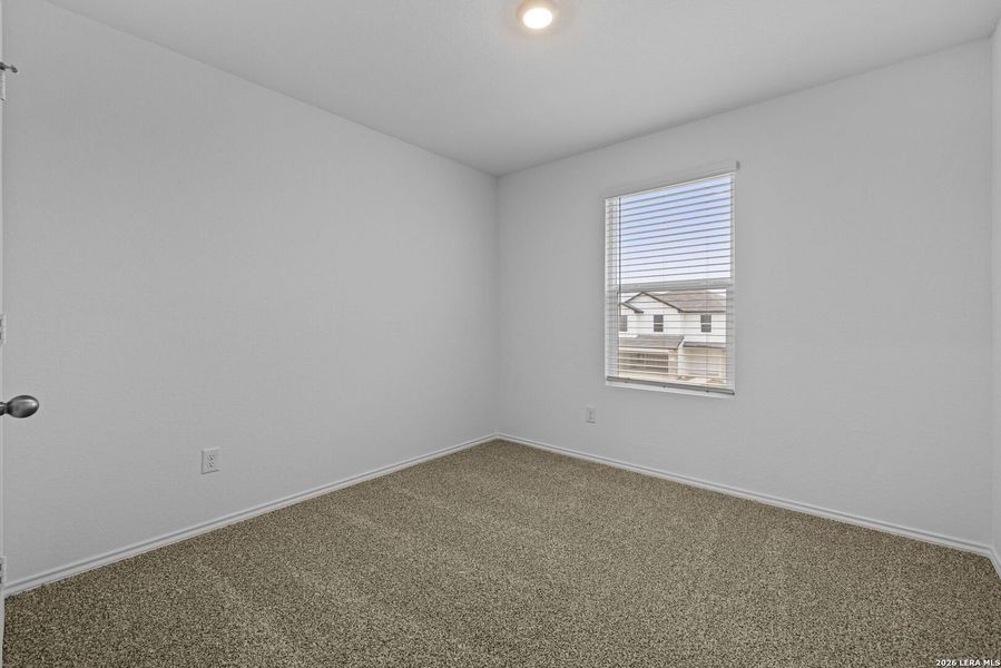 Spacious, unfurnished interior of a new home in Avenida, Converse (Image 18).