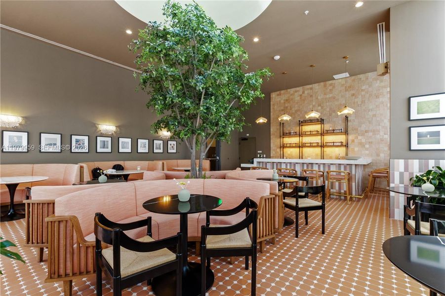 Community amenities in , Miami (Image 10).