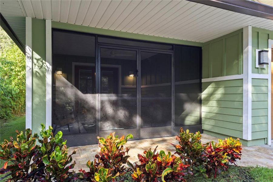 Exterior details and patio area of a home in , Palm Coast (Image 4).