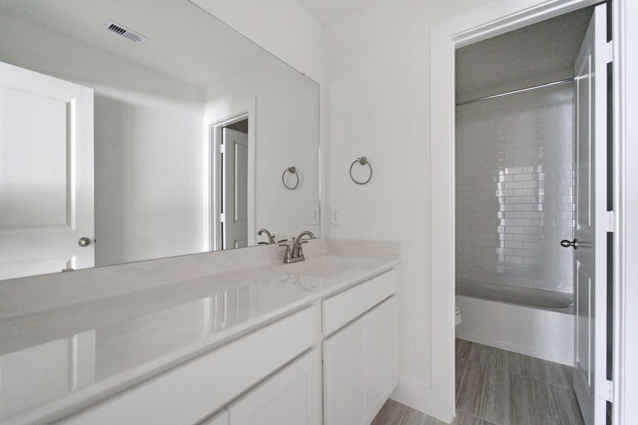 Furnished interior view inside a new home in Sundance Cove, Crosby (Image 14).