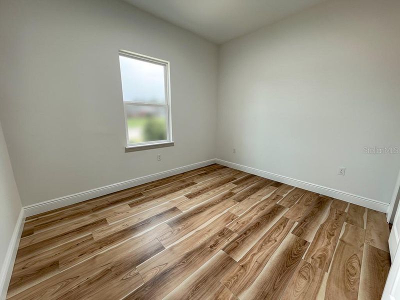 Spacious, unfurnished interior of a new home in , Port Charlotte (Image 14).
