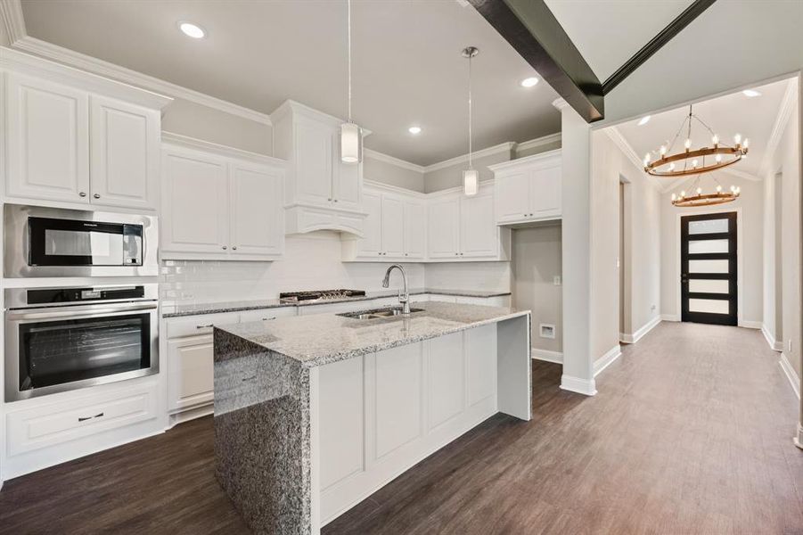 Furnished interior view inside a new home in Heath Golf and Yacht, Heath (Image 6).