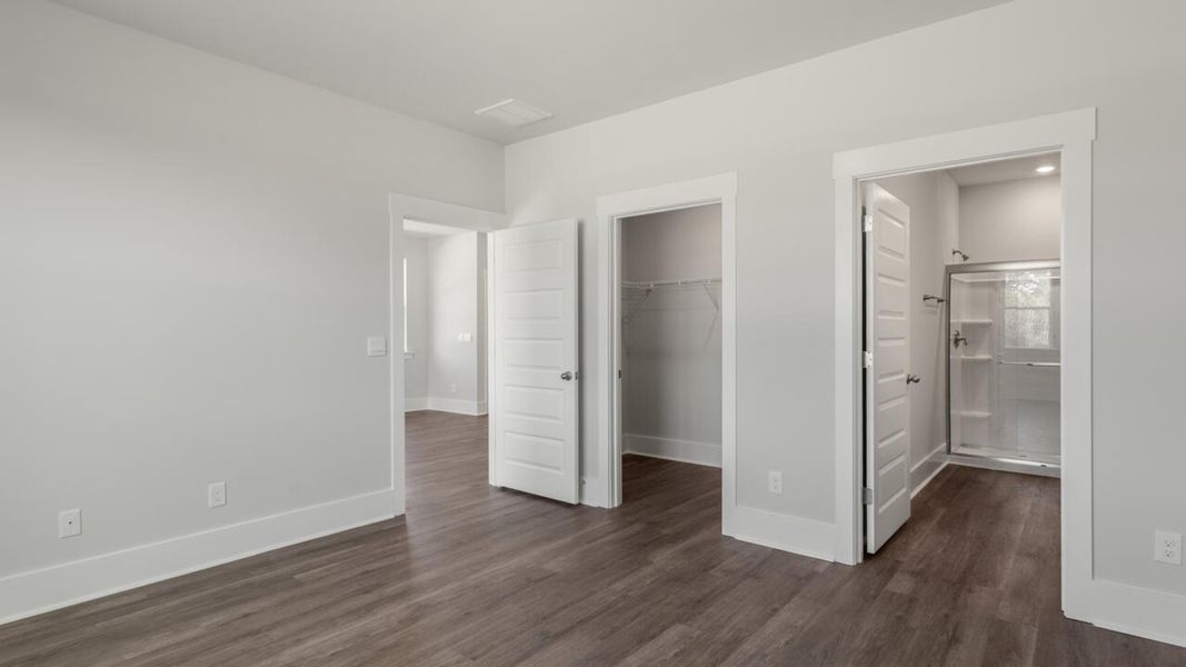 Spacious, unfurnished interior of a new home in Indigo Preserve Townhomes, Leland (Image 17).