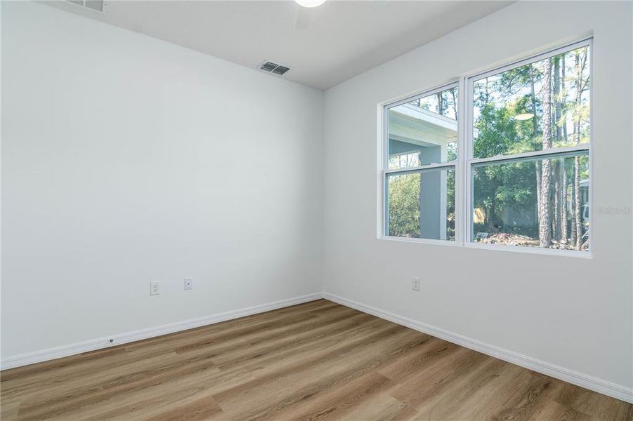 Spacious, unfurnished interior of a new home in , Palm Bay (Image 33).