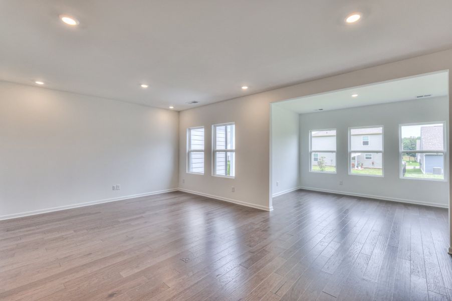 *Photo of example home. Selections & Finishes May Vary.
