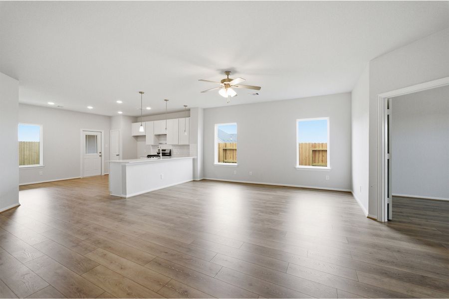 Spacious, unfurnished interior of a new home in Ashland, Richwood (Image 23).