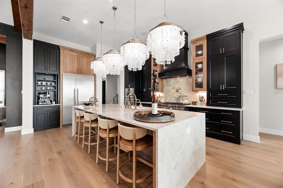 Furnished interior view inside a new home in , Corsicana (Image 5).