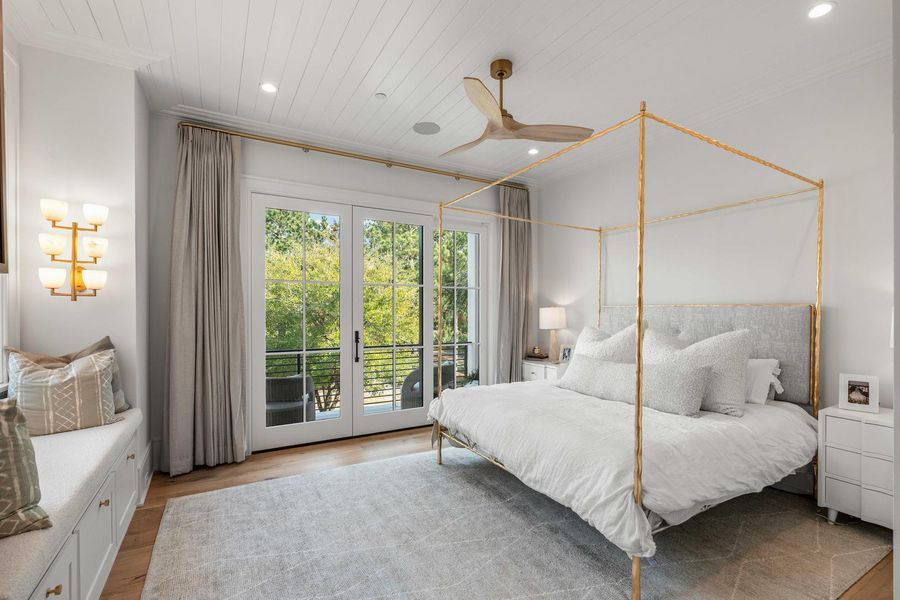 Furnished interior view inside a new home in , Charleston (Image 65).