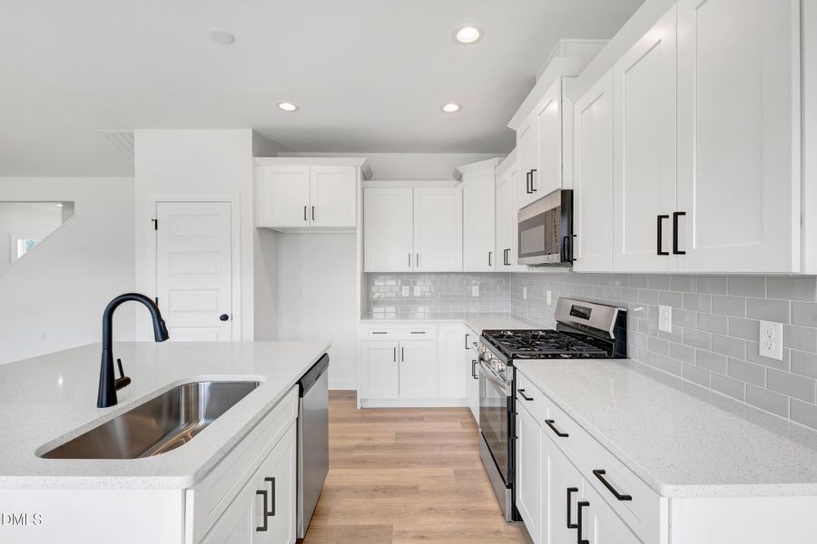 22_467ravensworth-interior-13