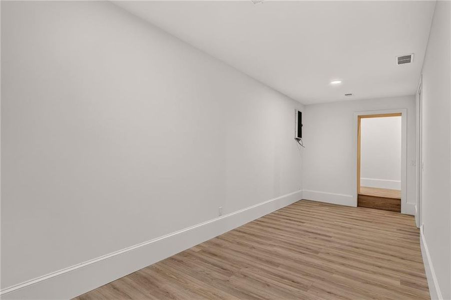 Spacious, unfurnished interior of a new home in , Atlanta (Image 46). Spacious, unfurnished interior of a new home in , Atlanta (Image 46).