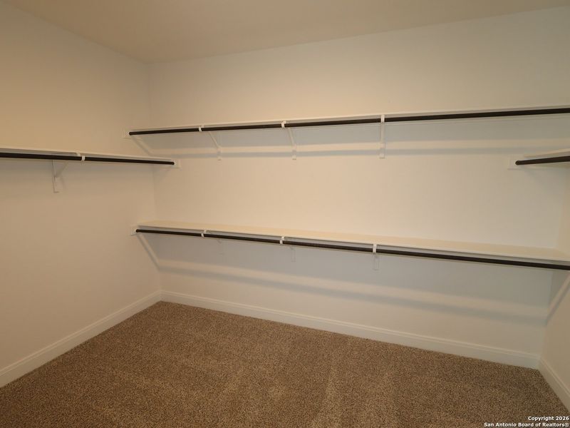 Spacious, unfurnished interior of a new home in Everly Estates, San Antonio (Image 21).