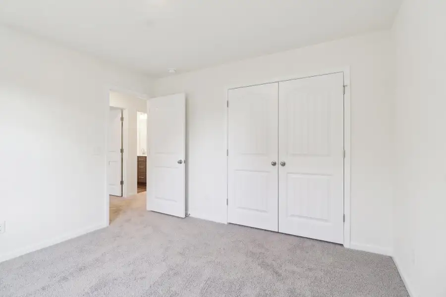 Spacious, unfurnished interior of a new home in Portrait Hills, Aiken (Image 29).