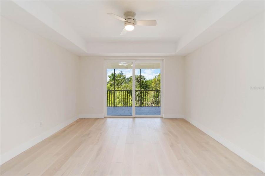 Spacious, unfurnished interior of a new home in , Osprey (Image 25).