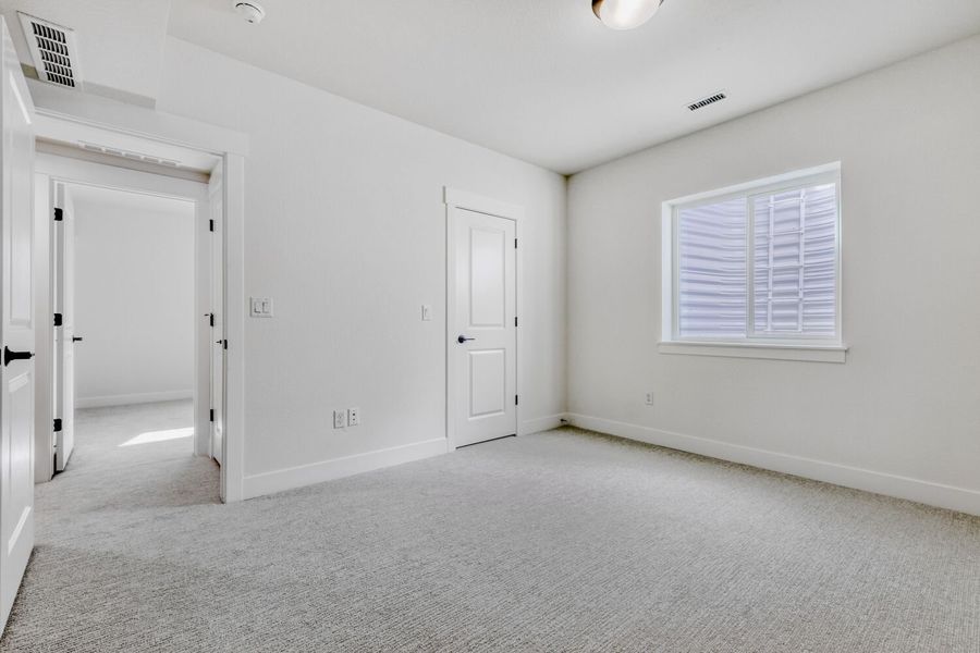 8555 Palo Alto - Basement