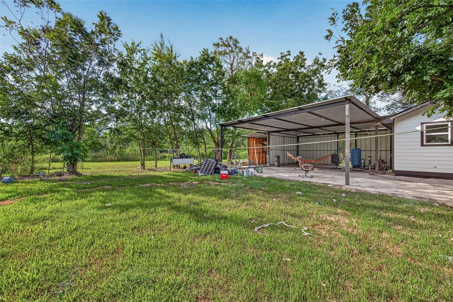 Exterior details and patio area of a home in , Boling (Image 20). Exterior details and patio area of a home in , Boling (Image 20).