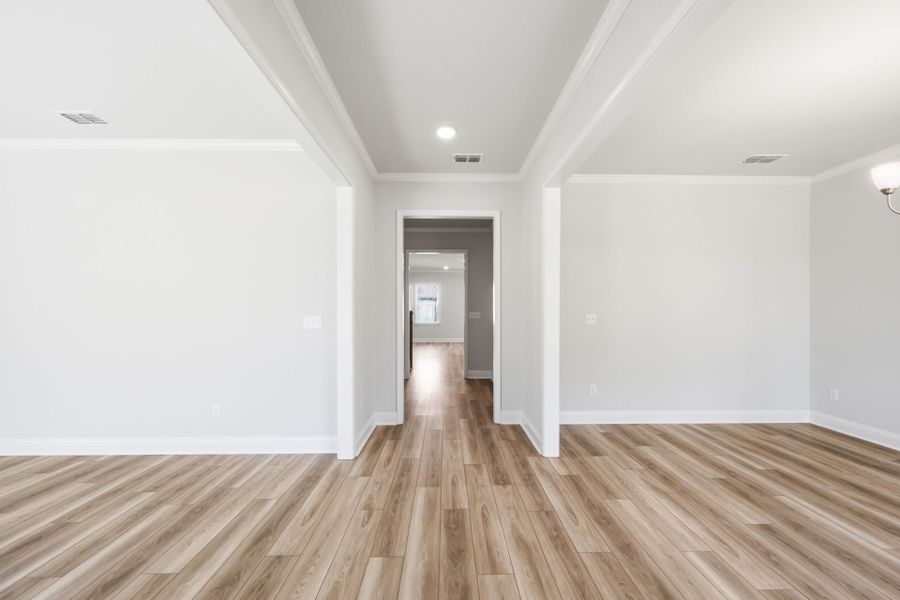 Spacious, unfurnished interior of a new home in Carriage Estates, Lexington (Image 49).