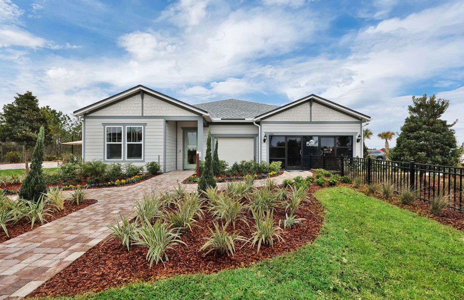 Mahogany | Model Exterior