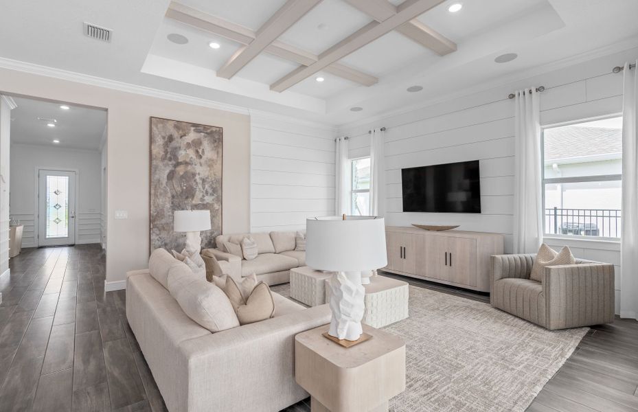 Representative furnished interior of a home built from the Renown by Del Webb in Del Webb Lakehaven, Clermont (Image 11).