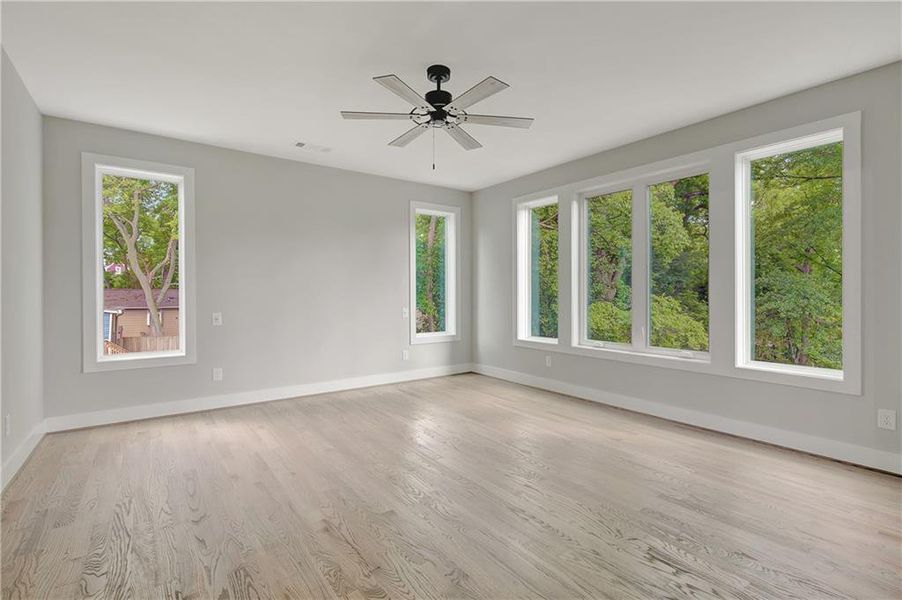 Spacious, unfurnished interior of a new home in , Atlanta (Image 21).