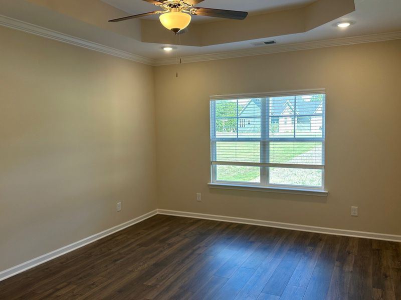 Spacious, unfurnished interior of a new home in Cumberland Estates, Fairview (Image 7).