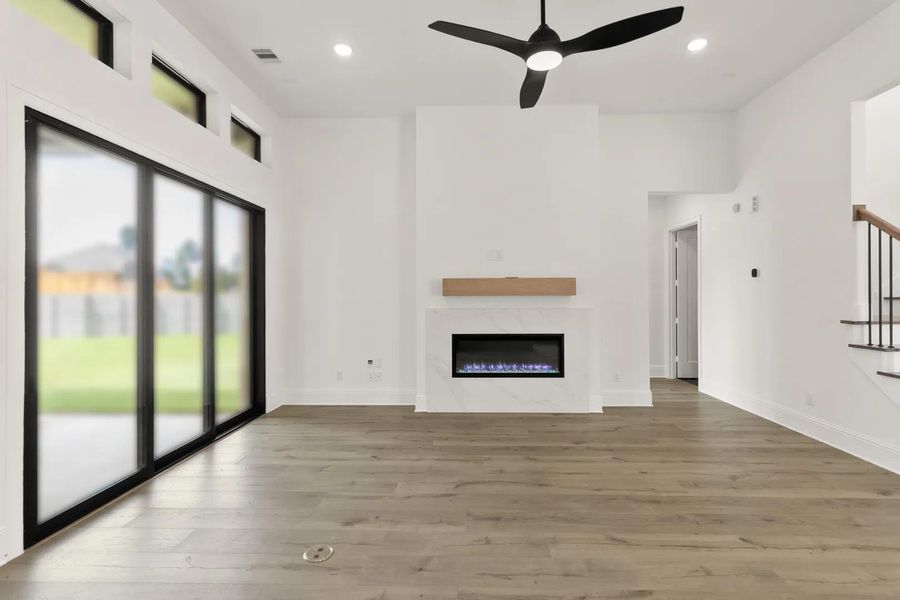 Sydney E Family room