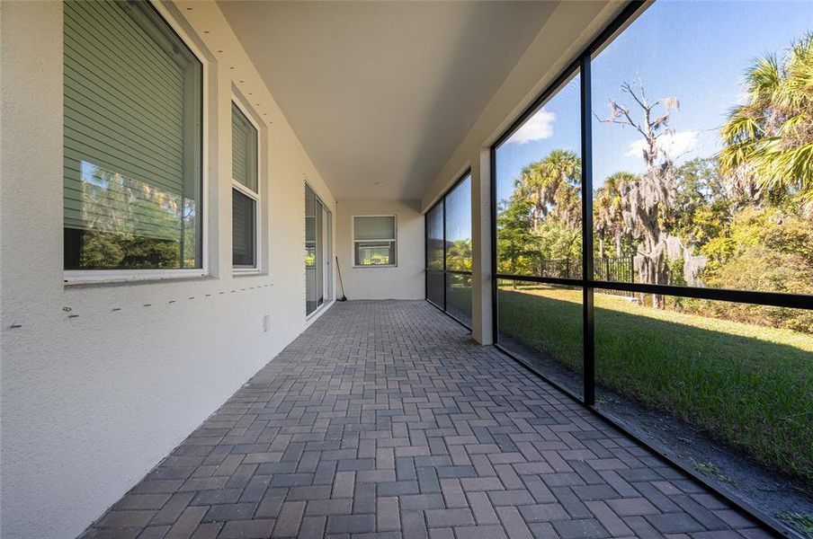 Exterior details and patio area of a home in , Palmetto (Image 32).