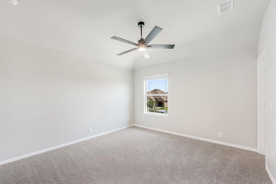 Spacious, unfurnished interior of a new home in Villages of Walnut Grove, Midlothian (Image 31). Spacious, unfurnished interior of a new home in Villages of Walnut Grove, Midlothian (Image 31).