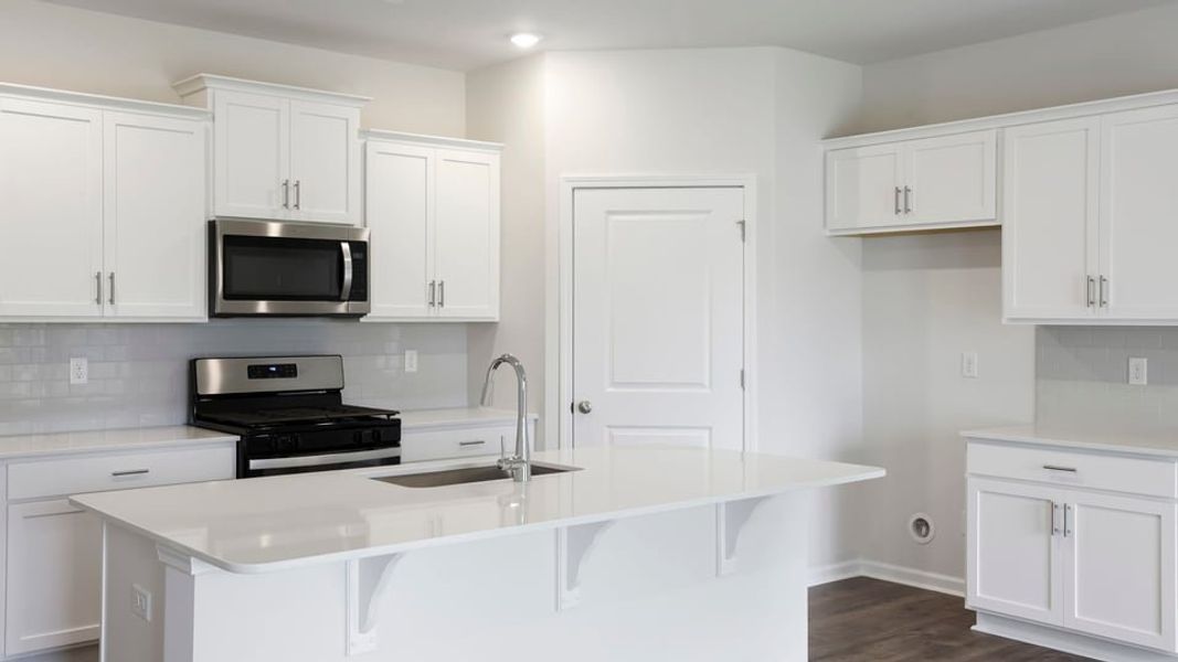 Furnished interior view inside a new home in Hunters Ridge, Woodruff (Image 10).