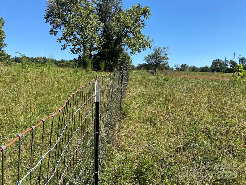 Image 14 of a home in . Image 14 of a home in .