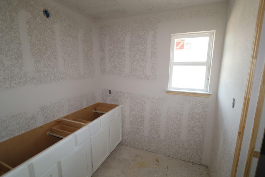 Hall bath 2 - Still under construction!