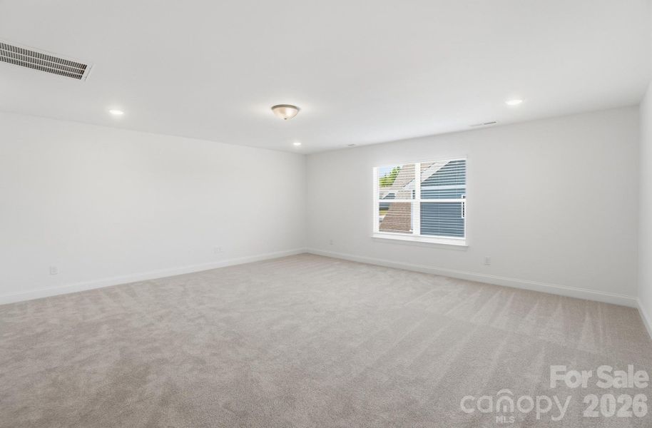 Spacious, unfurnished interior of a new home in Waterford Commons, Rock Hill (Image 40).