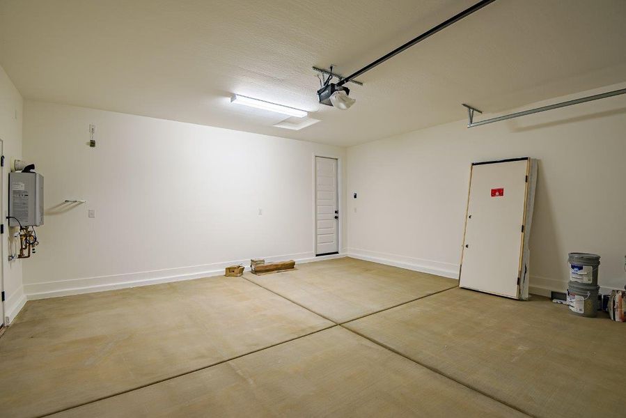 Spacious, unfurnished interior of a new home in Mesquite at North Creek, Queen Creek (Image 14). Spacious, unfurnished interior of a new home in Mesquite at North Creek, Queen Creek (Image 14).