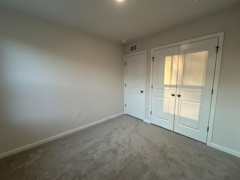 Spacious, unfurnished interior of a new home in , Summerville (Image 28).
