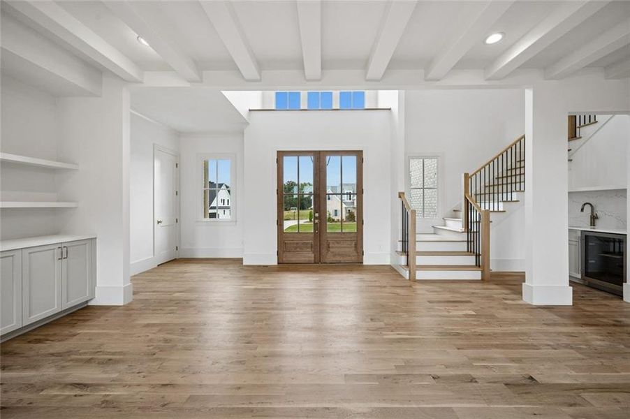 Spacious, unfurnished interior of a new home in , Bogart (Image 21).