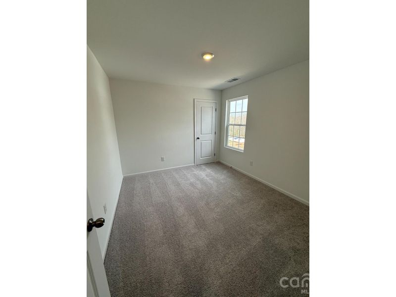 Spacious, unfurnished interior of a new home in Cleveland Hill, Shelby (Image 15).