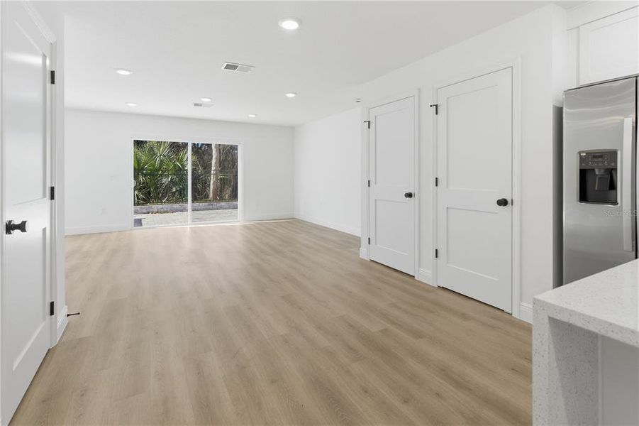 Spacious, unfurnished interior of a new home in , Altamonte Springs (Image 23).