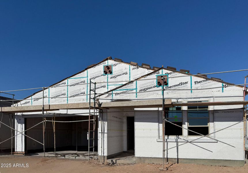 001 Front Exterior 001 Front Exterior