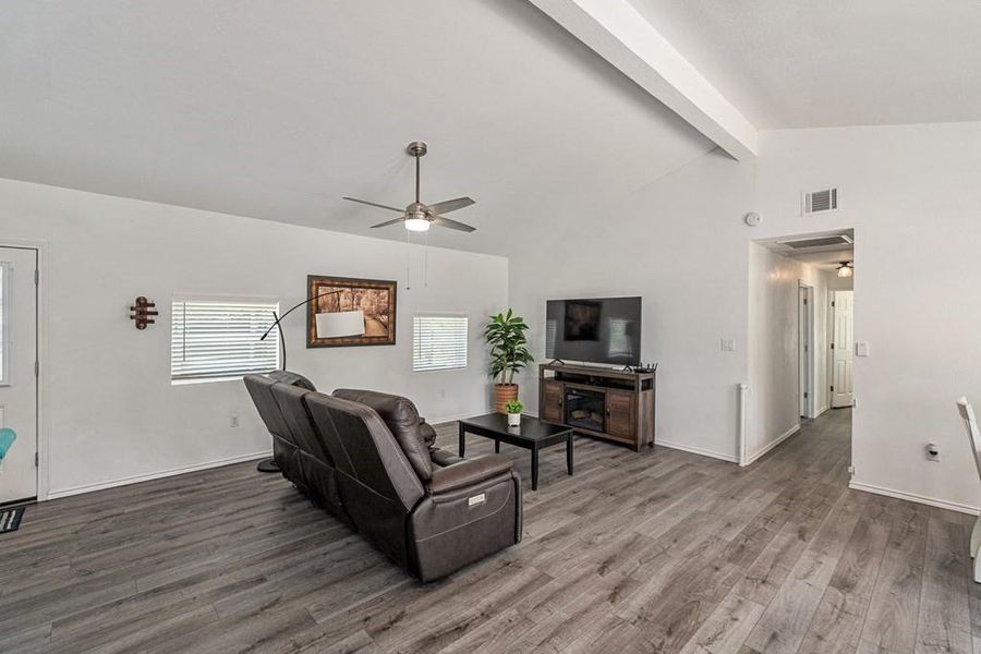 Furnished interior view inside a new home in , Gun Barrel City (Image 4).