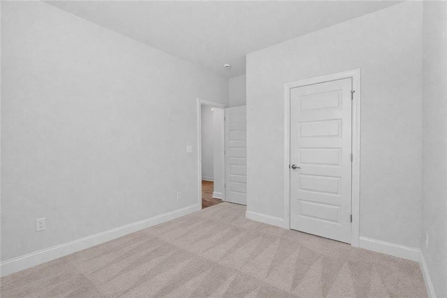 Spacious, unfurnished interior of a new home in Waters Edge, Mansfield (Image 13).