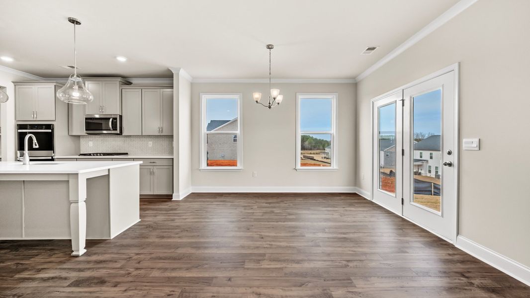 Spacious, unfurnished interior of a new home in Westland, Bogart (Image 16).