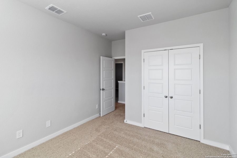 Spacious, unfurnished interior of a new home in , San Antonio (Image 13).